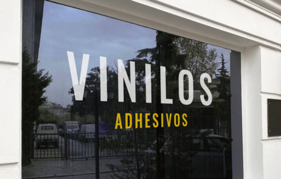 Vinilo de corte en cristalera